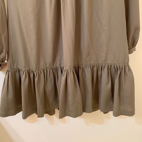 Green Drop Waist Long Sleeve Dress - Picture 4 of 7